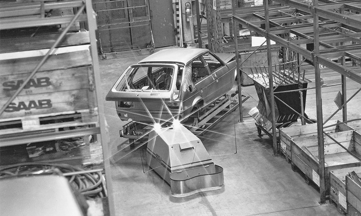 1983 Rocla Oy produced its first AGV